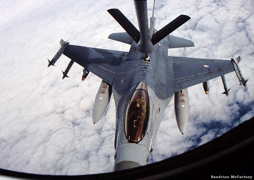 Fotogallery F 16